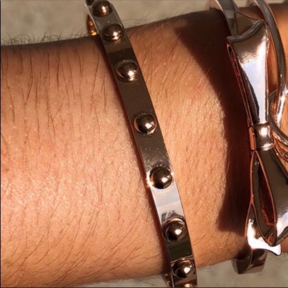 Like new! Kate Spade Thin Ball Bangle in Rose Gold - Picture 3 of 6